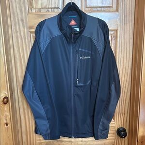 Columbia Men's Navy Lightweight Jacket